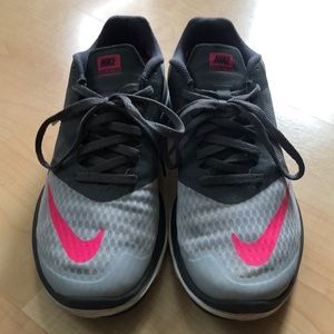 Nike Lite Run 3 Size 7.5